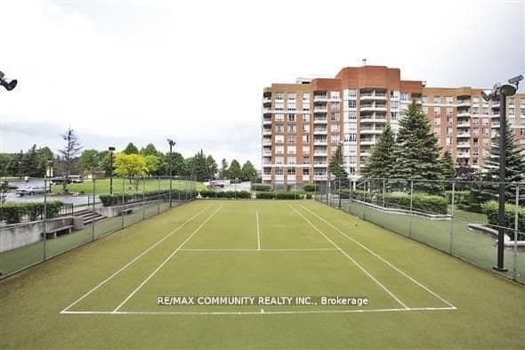 430 Mclevin Avenue 1008, Toronto, ON M1B 5P1