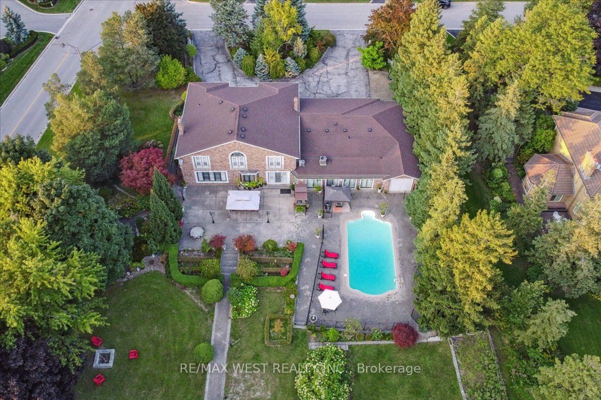 190 Sandys Drive, Vaughan, ON L4L 3E3