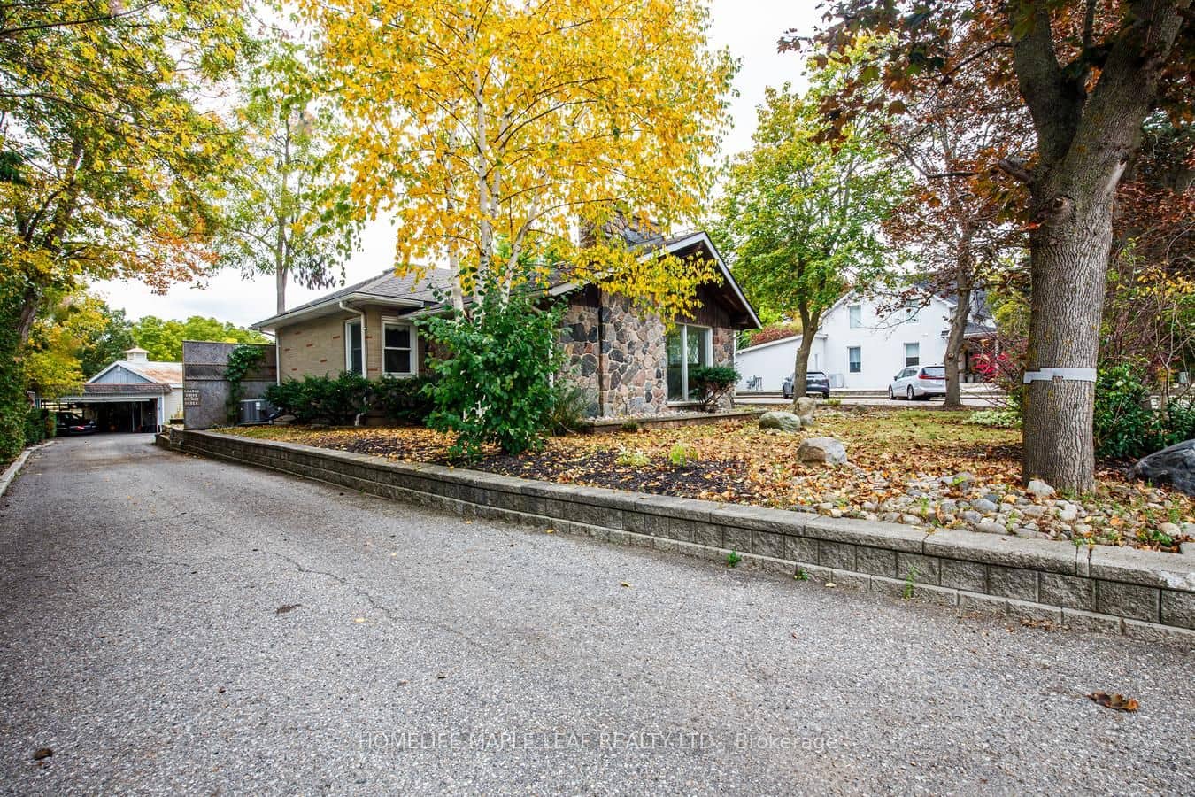 18 Adamson Street S, Halton Hills, ON L0P 1K0