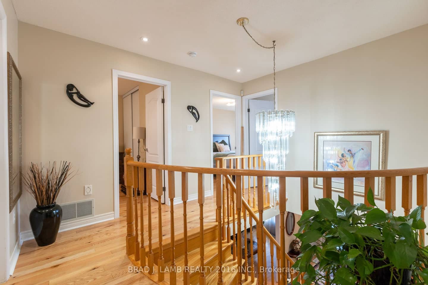 8 Burnley Place, Brampton, ON L6Z 2V1