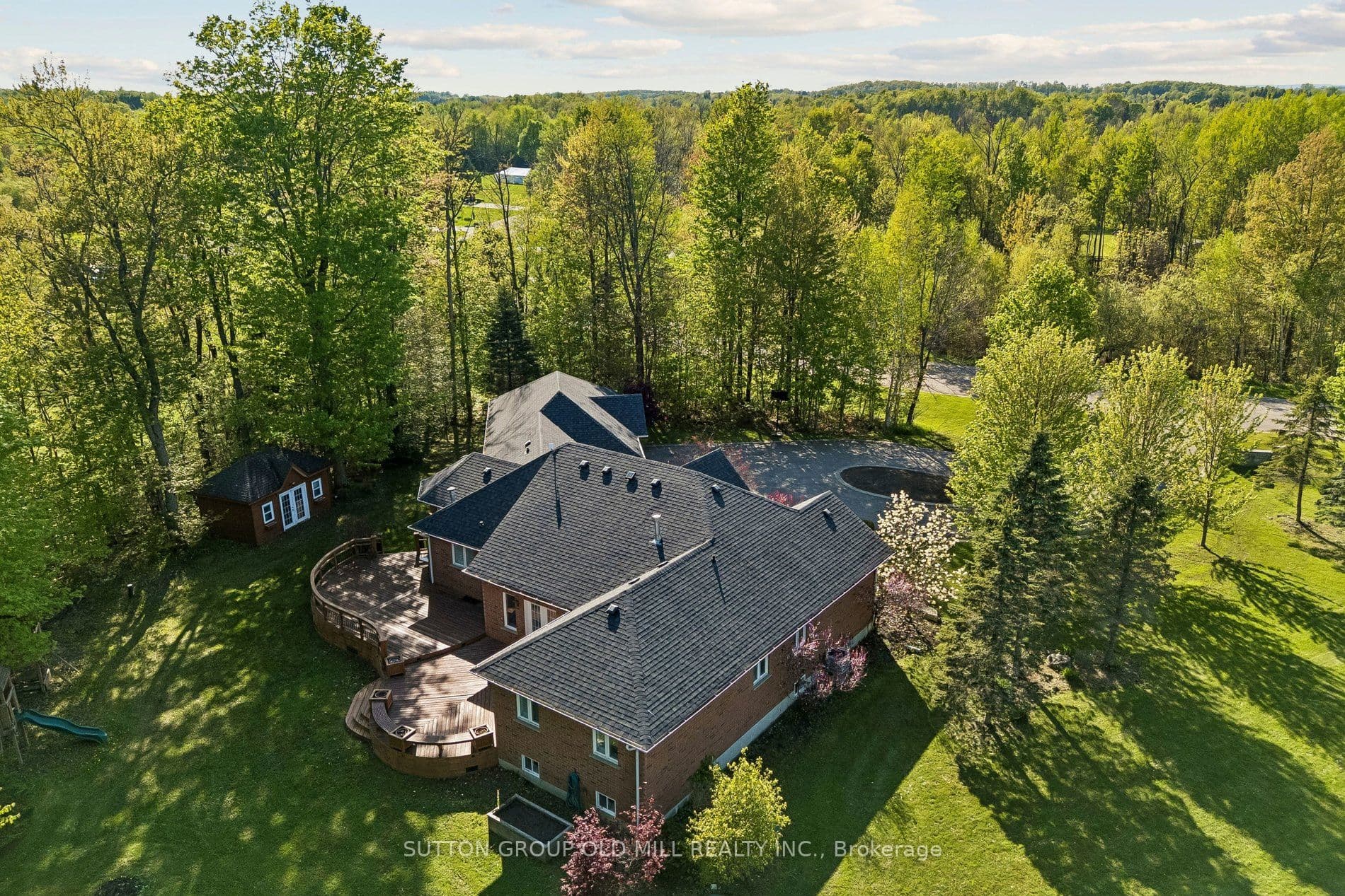7 Rolling Meadow Drive, Caledon, ON L7K 0N2