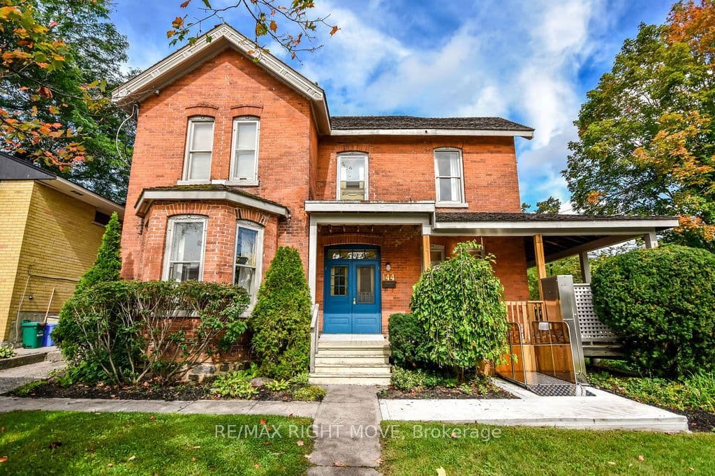 144 Jarvis Street, Orillia, ON L3V 2A6