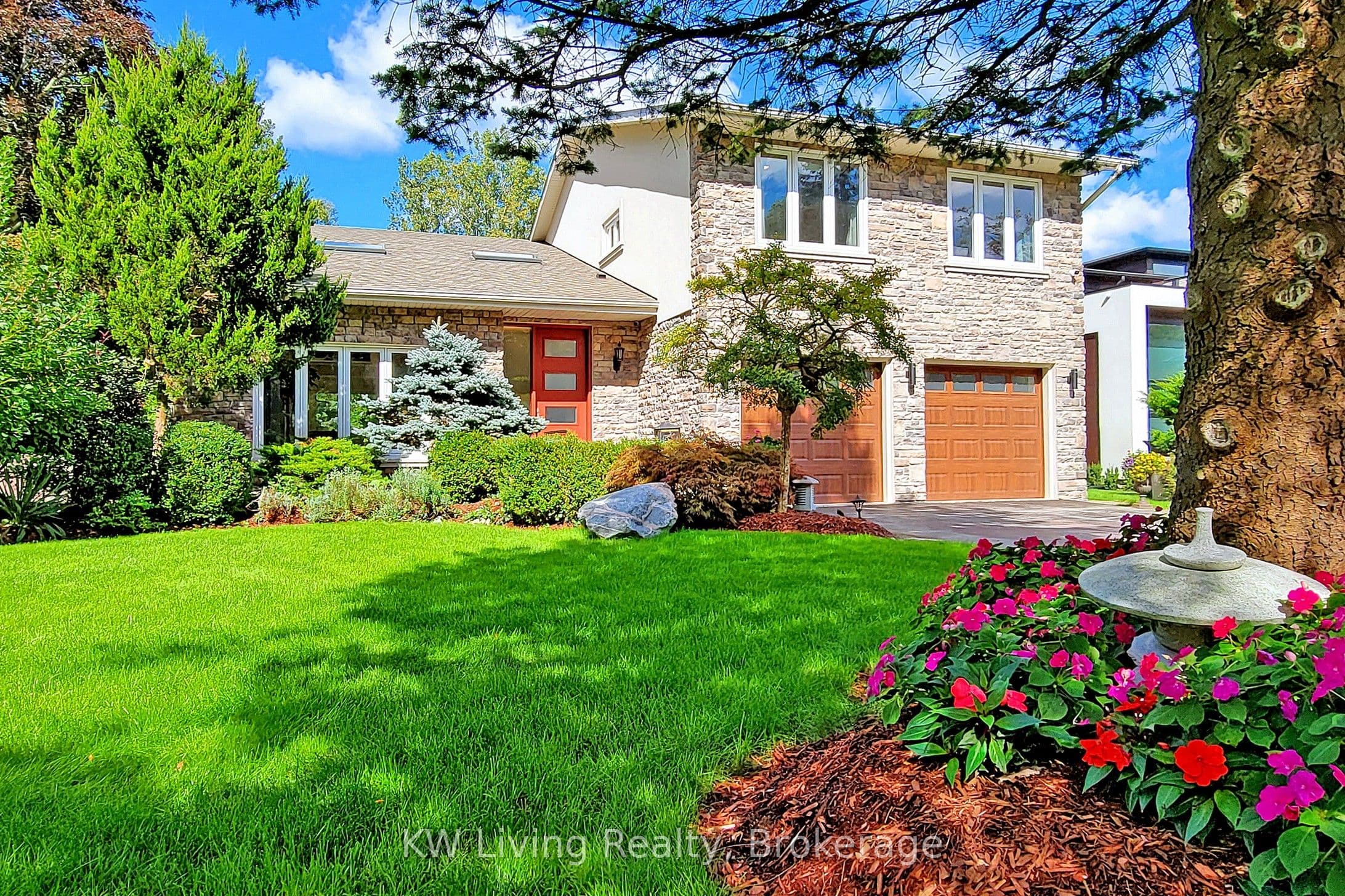 1280 Watersedge Road, Mississauga, ON L5J 1A1