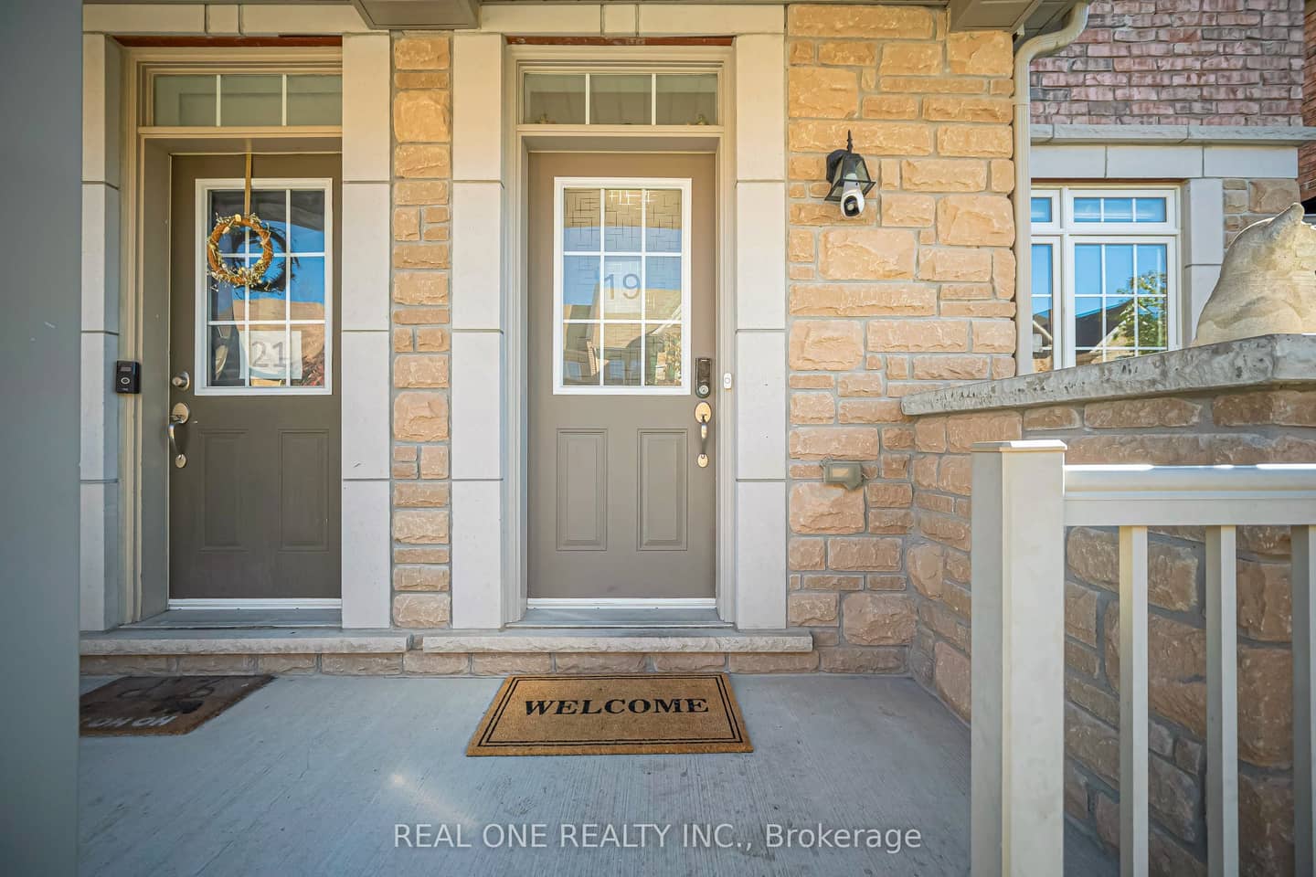 19 Begonia Street, Markham, ON L6E 0N3