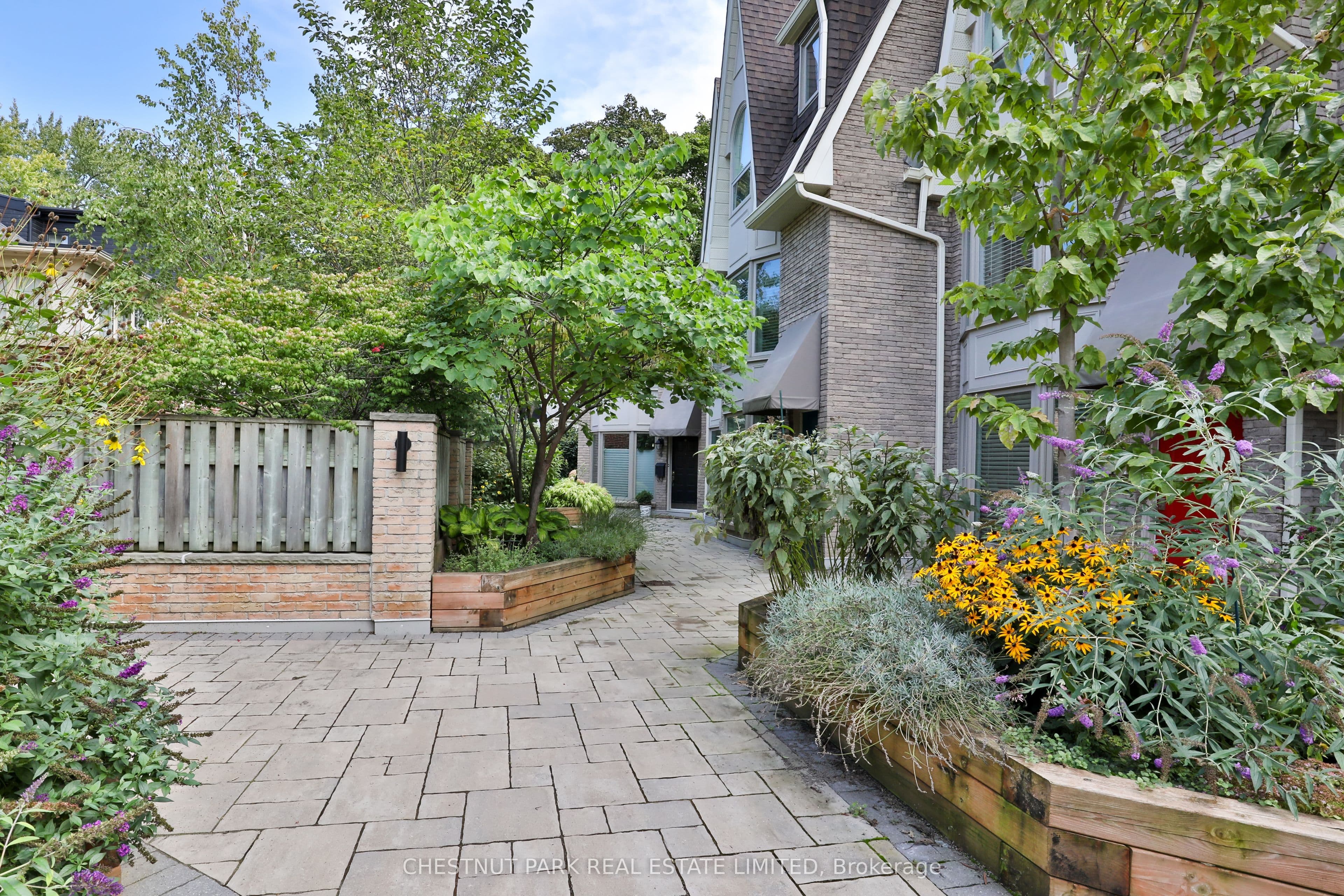 95 Summerhill Avenue TH 5, Toronto, ON M4T 1B1
