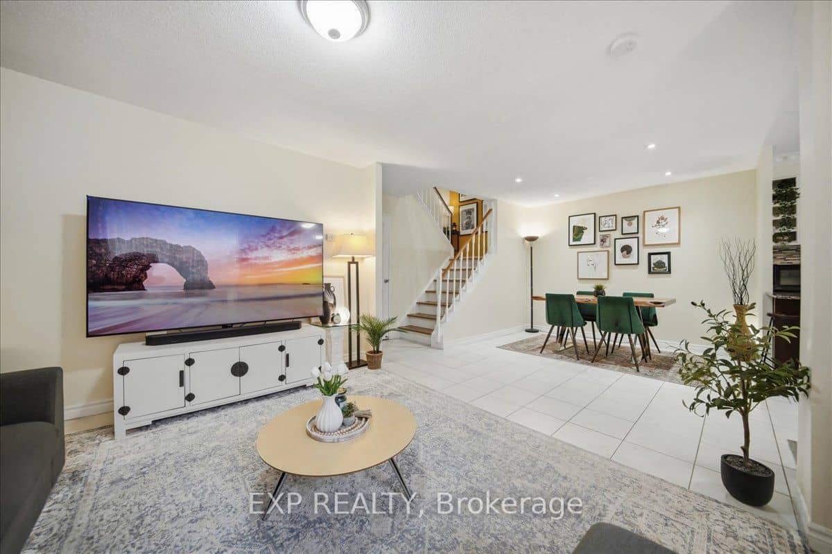 1055 Dundas Street E 167, Mississauga, ON L4Y 3X6