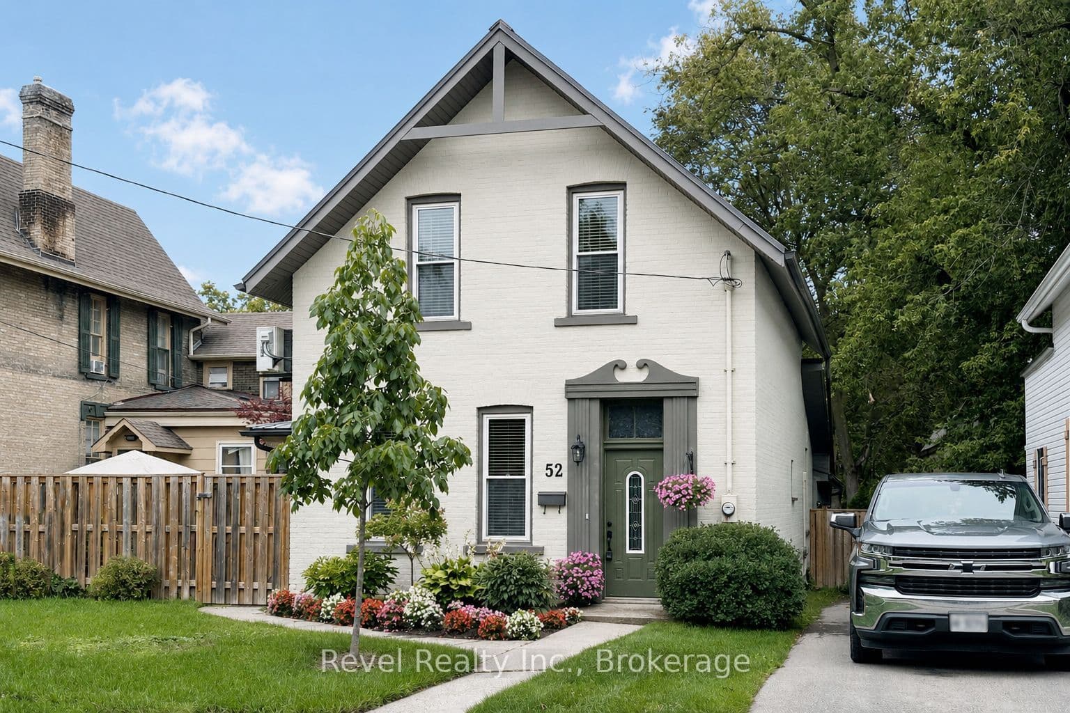 52 Cambridge Street N, Kawartha Lakes, ON K9V 4C7