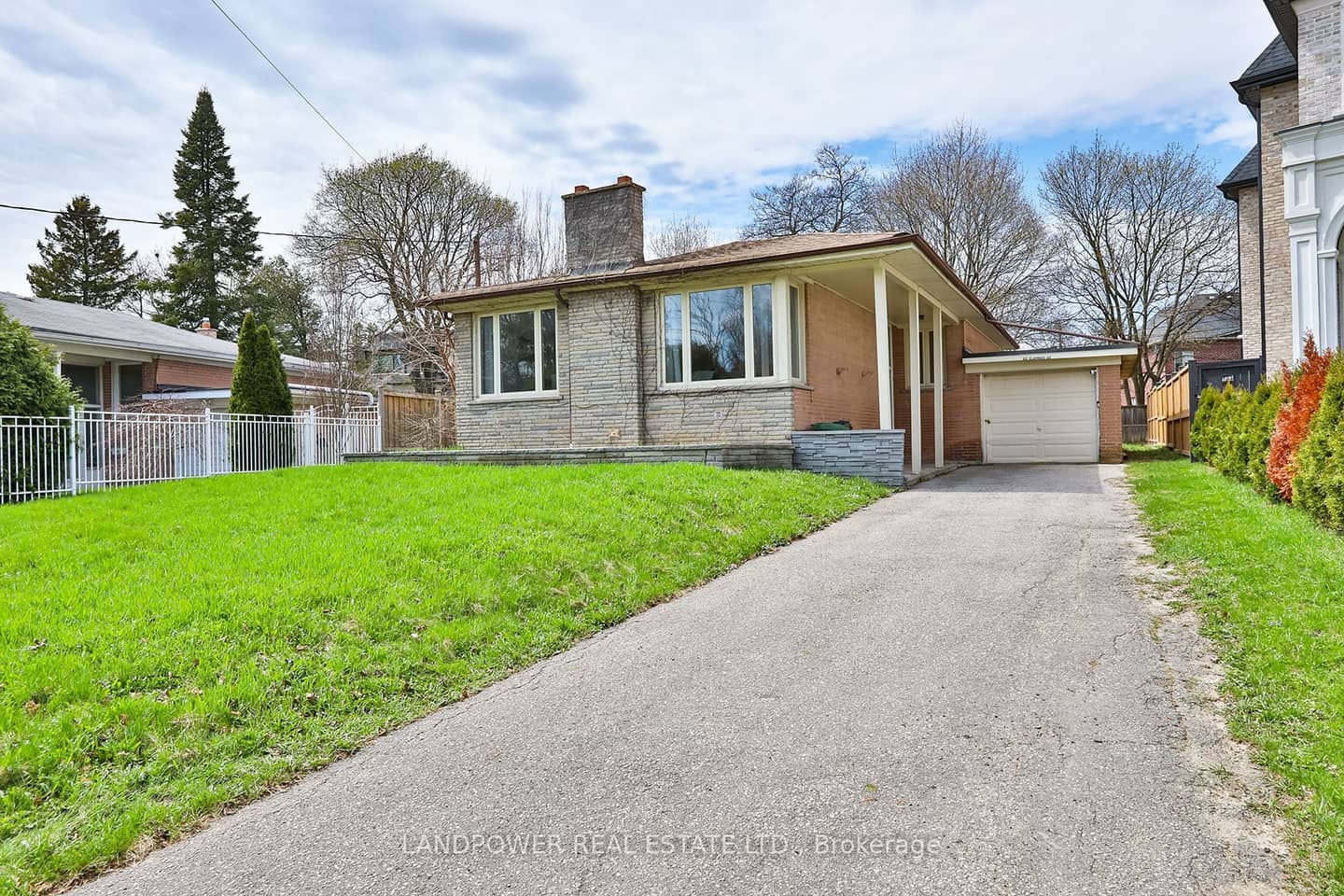 66 Claywood Road, Toronto, ON M2N 2R2