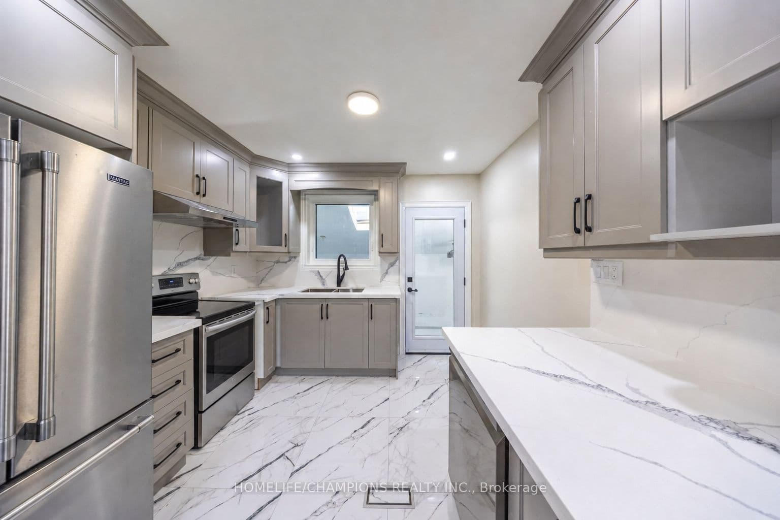 1083 Birchmount Road, Toronto, ON M1K 1S6