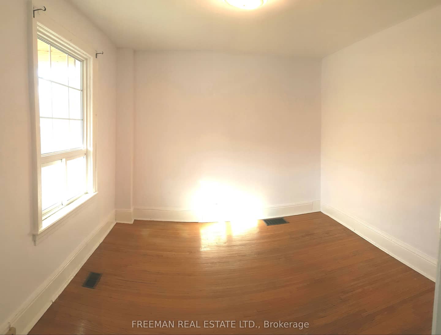 203 Fairview Avenue, Toronto, ON M6P 3A6