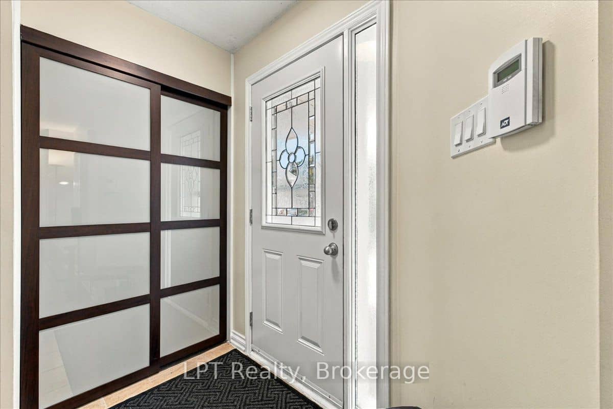 69 Scarfair Pathway, Toronto, ON M1B 4G2