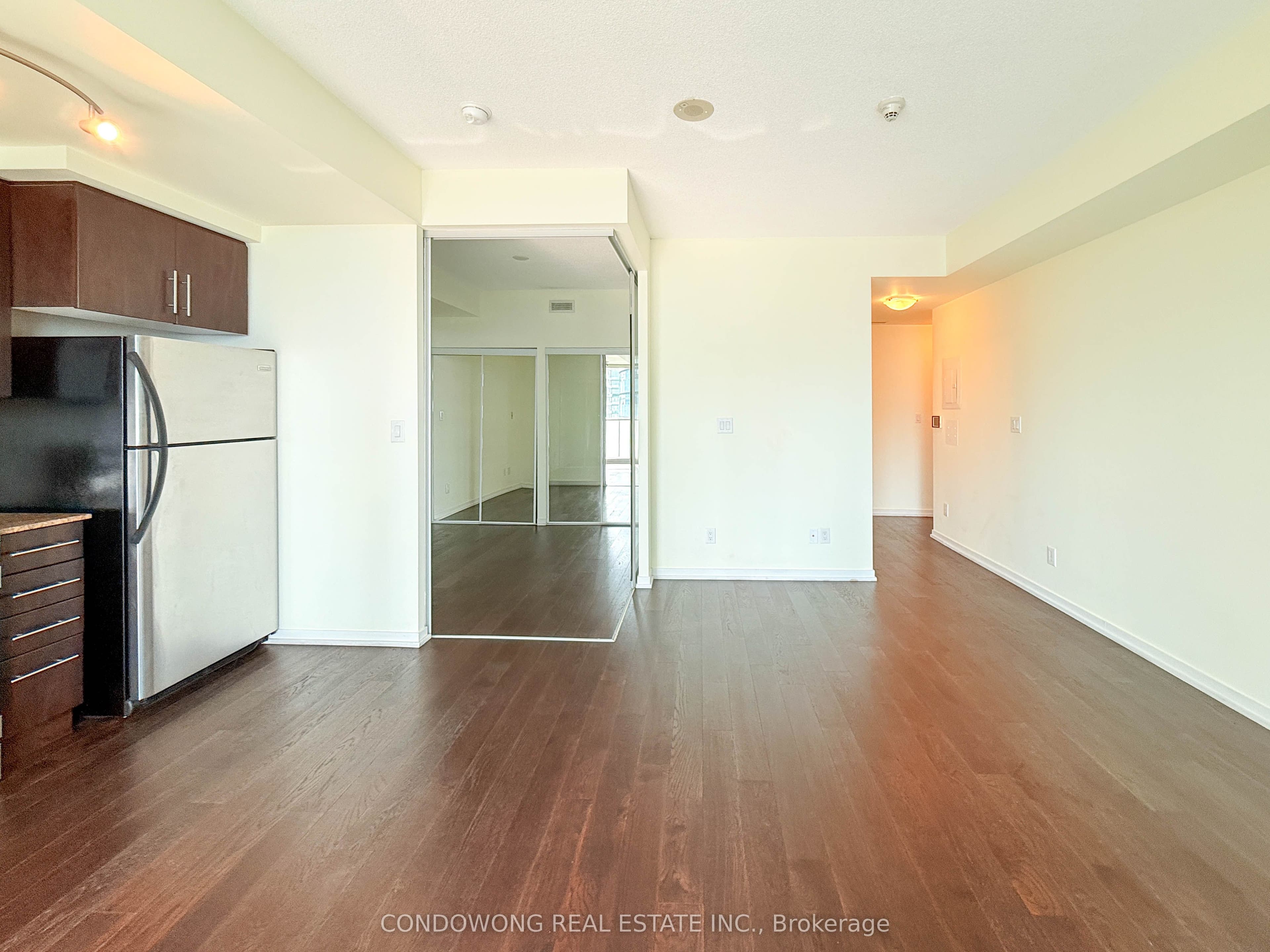 55 Bremner Boulevard 2611, Toronto, ON M5J 0A6