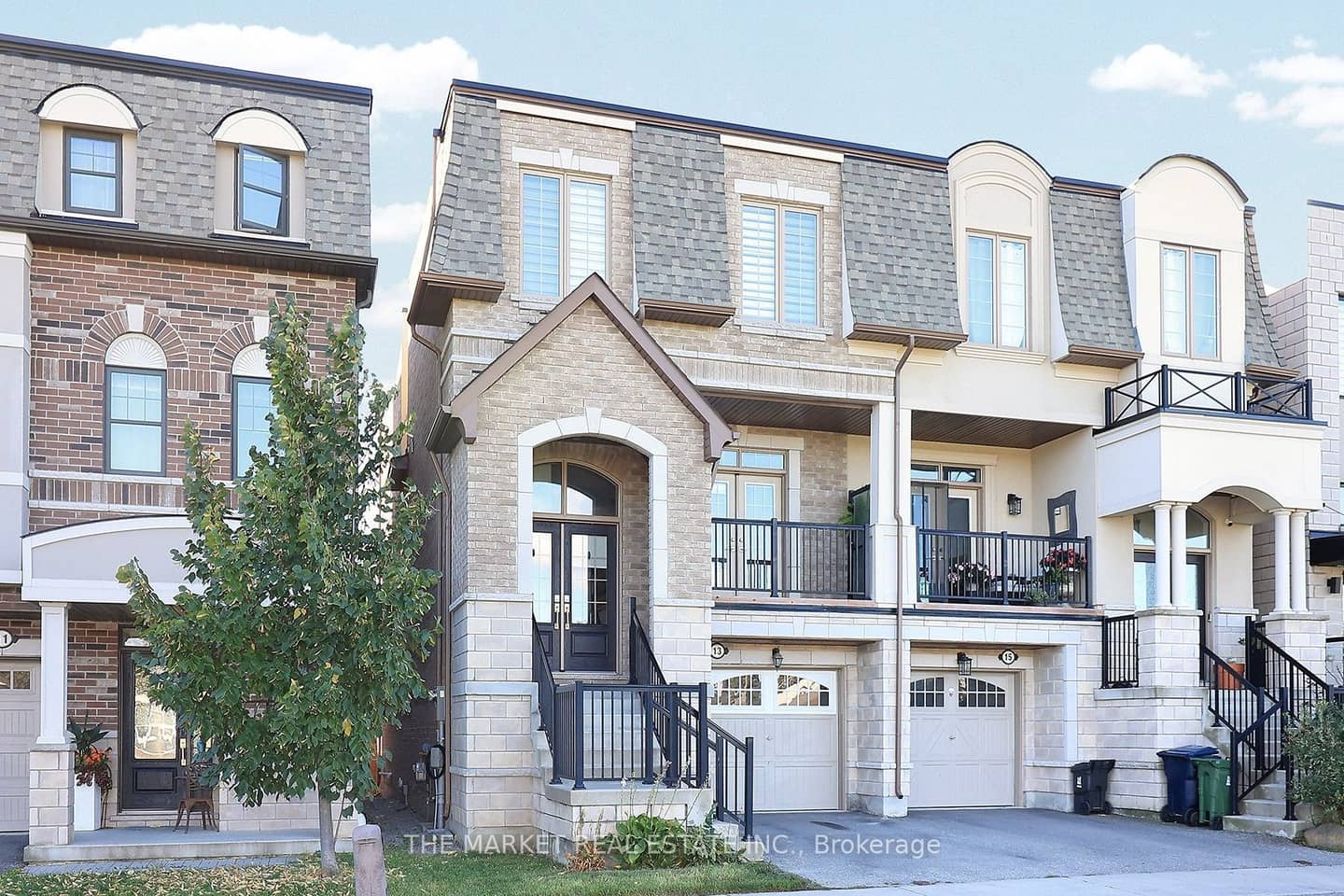 13 Father Redmond Way, Toronto, ON M8W 0B4