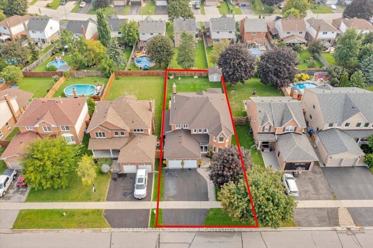 151 Natanya Boulevard, Georgina, ON L4P 3N2