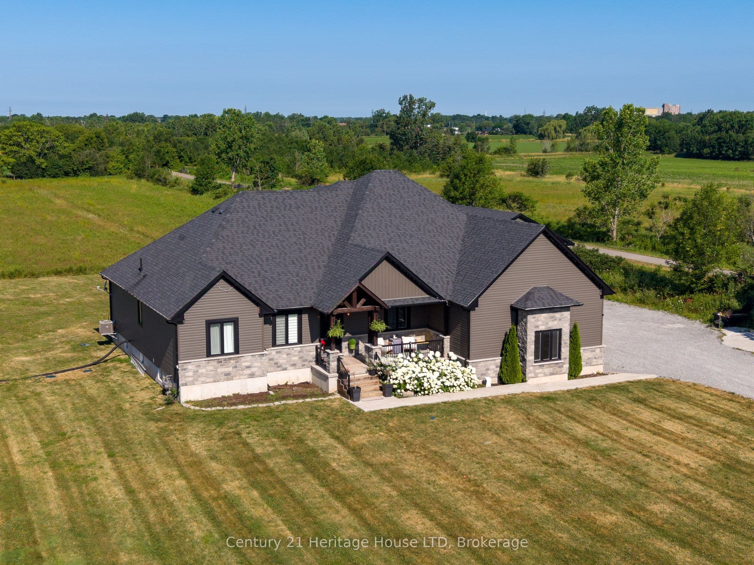 856 Lorraine Road, Port Colborne, ON L3K 5V5