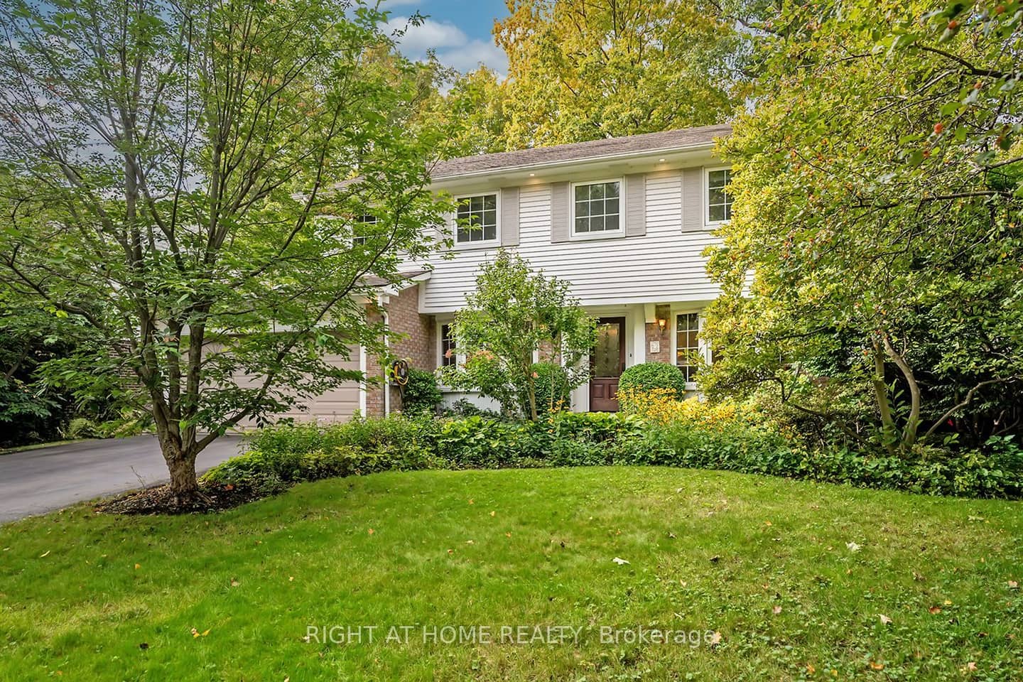 494 Dorland Road, Oakville, ON L6J 6B1