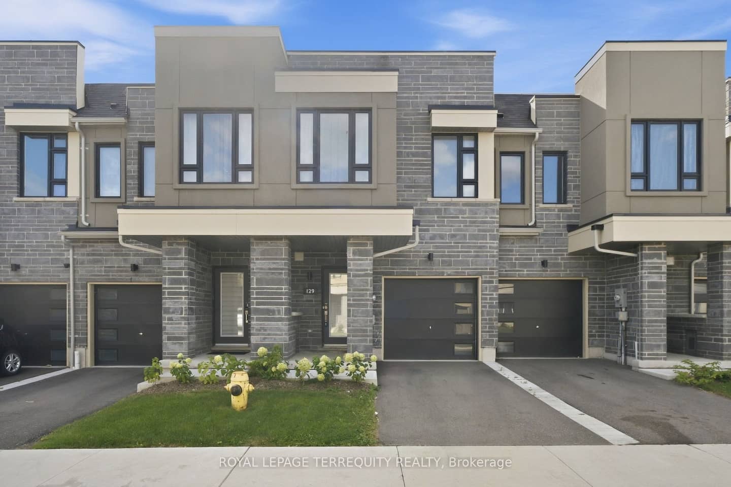 129 Sailors Landing, Clarington, ON L1C 7G4