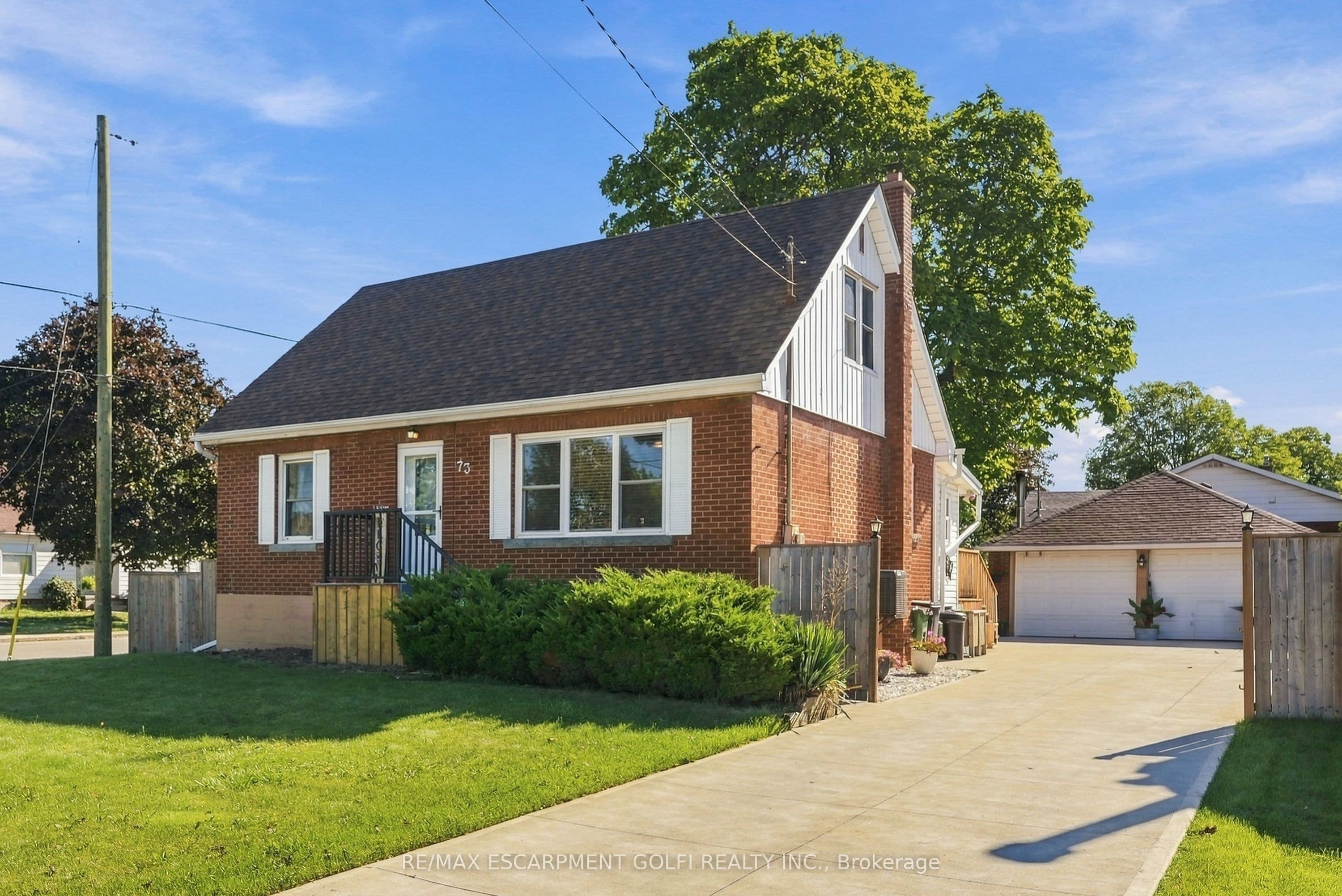 73 Dodson Street, Hamilton, ON L9A 3K8