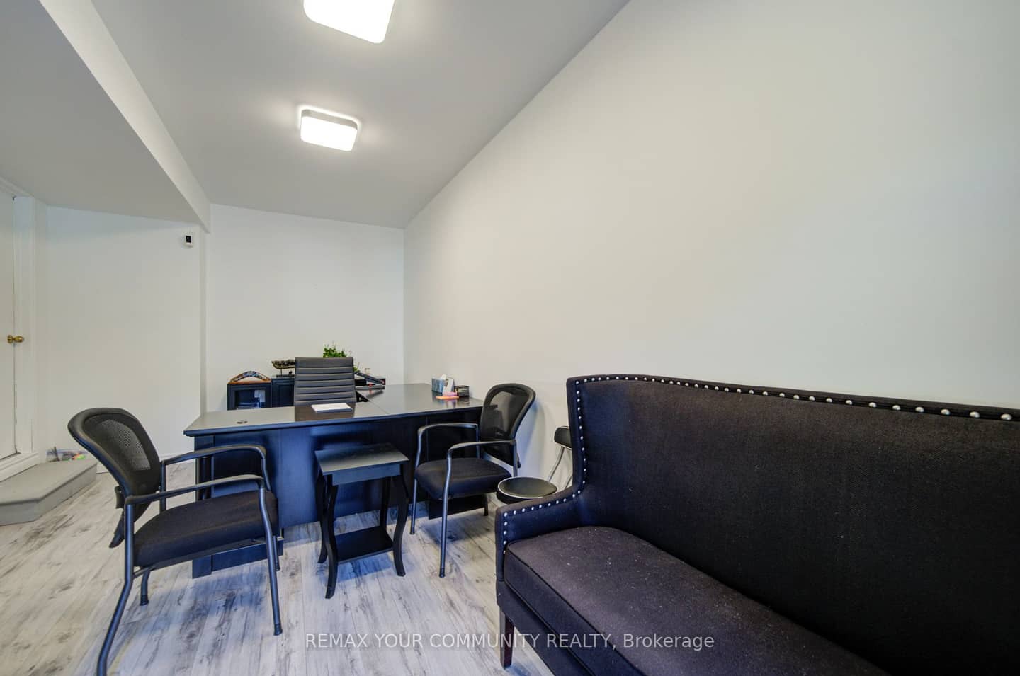 3205 Martins Pine Court, Mississauga, ON L5L 1G2