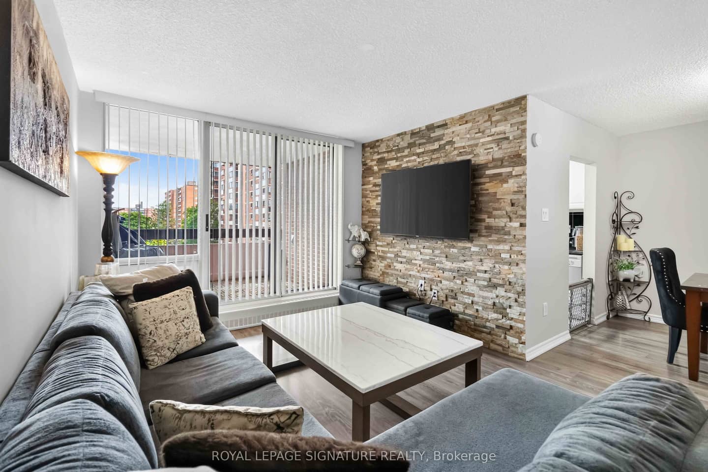 1615 Bloor Street 512, Mississauga, ON L4X 1S2