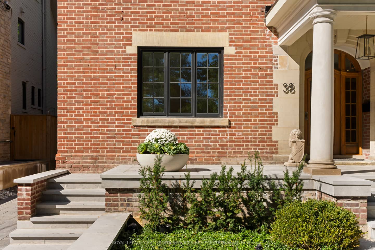 38 Edgar Avenue, Toronto, ON M4W 2A9