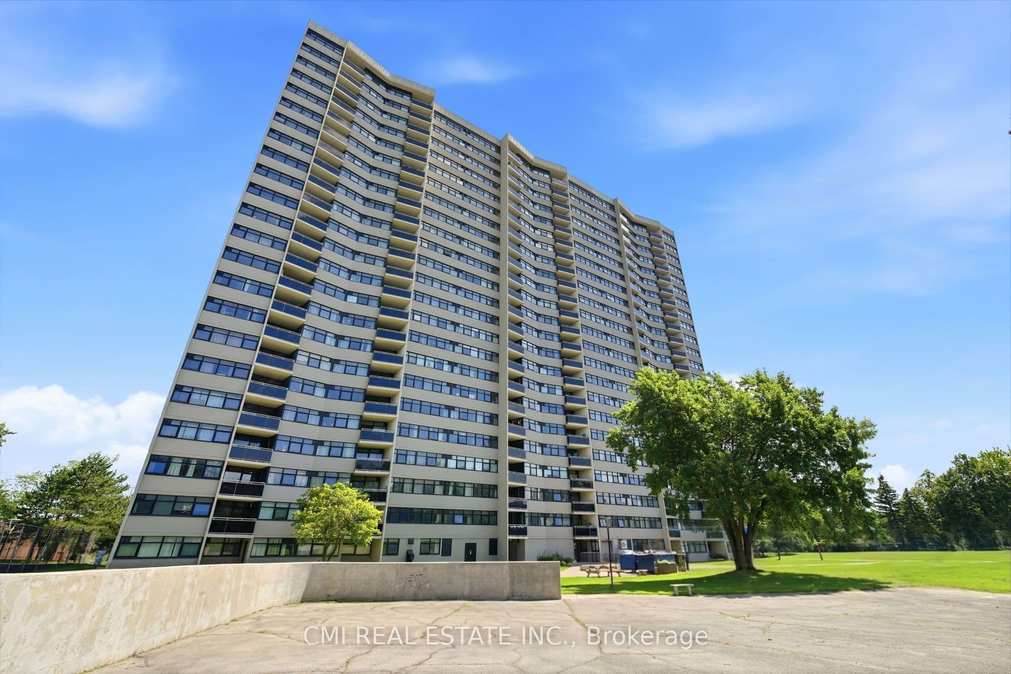 100 Echo Point 603, Toronto, ON M1W 2V2
