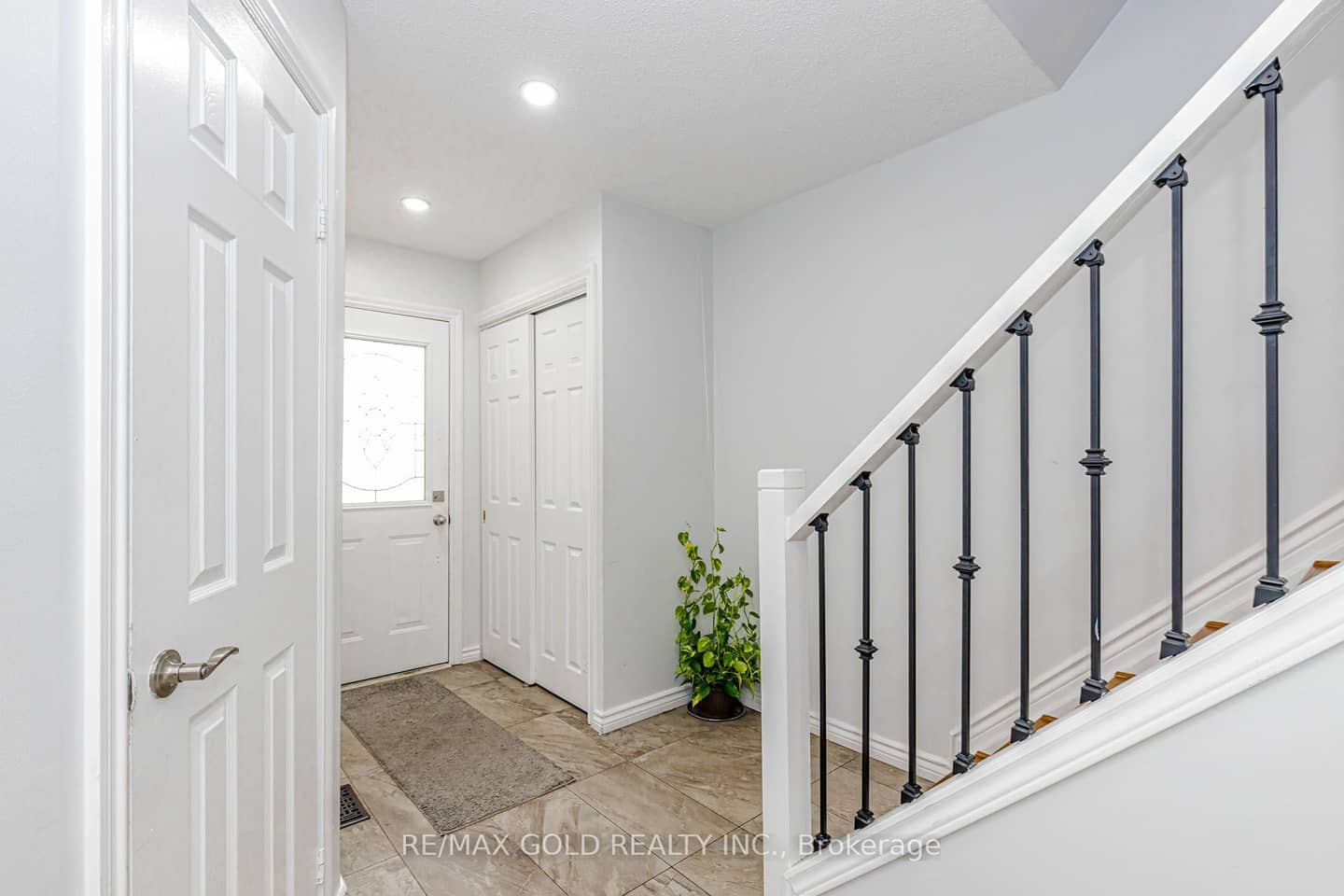 240 Simmons Boulevard, Brampton, ON L6V 3Y1