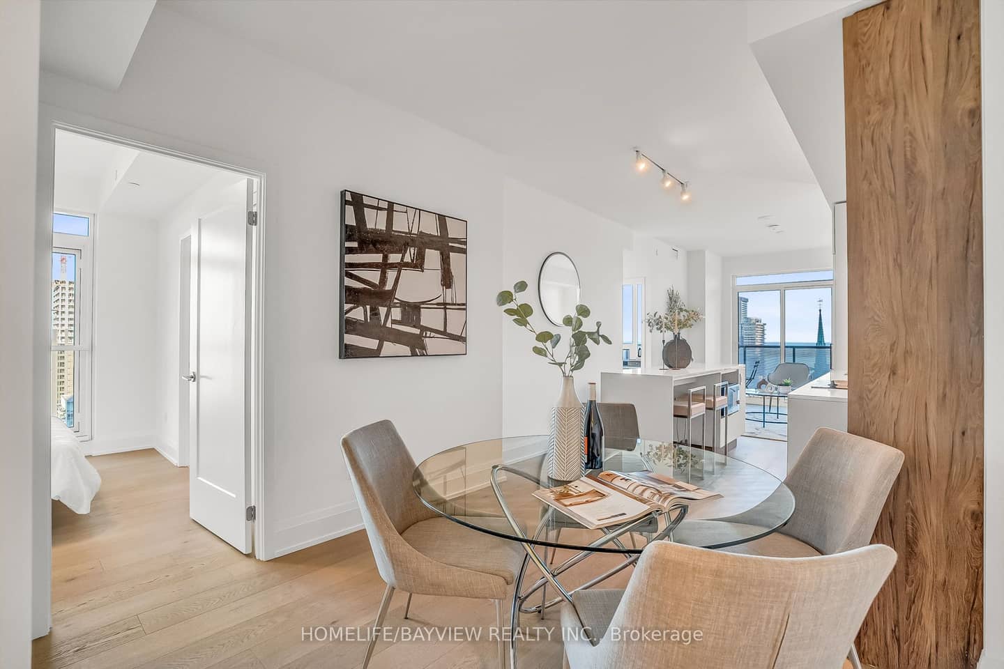 89 Church Street 2807, Toronto, ON M5C 0B7