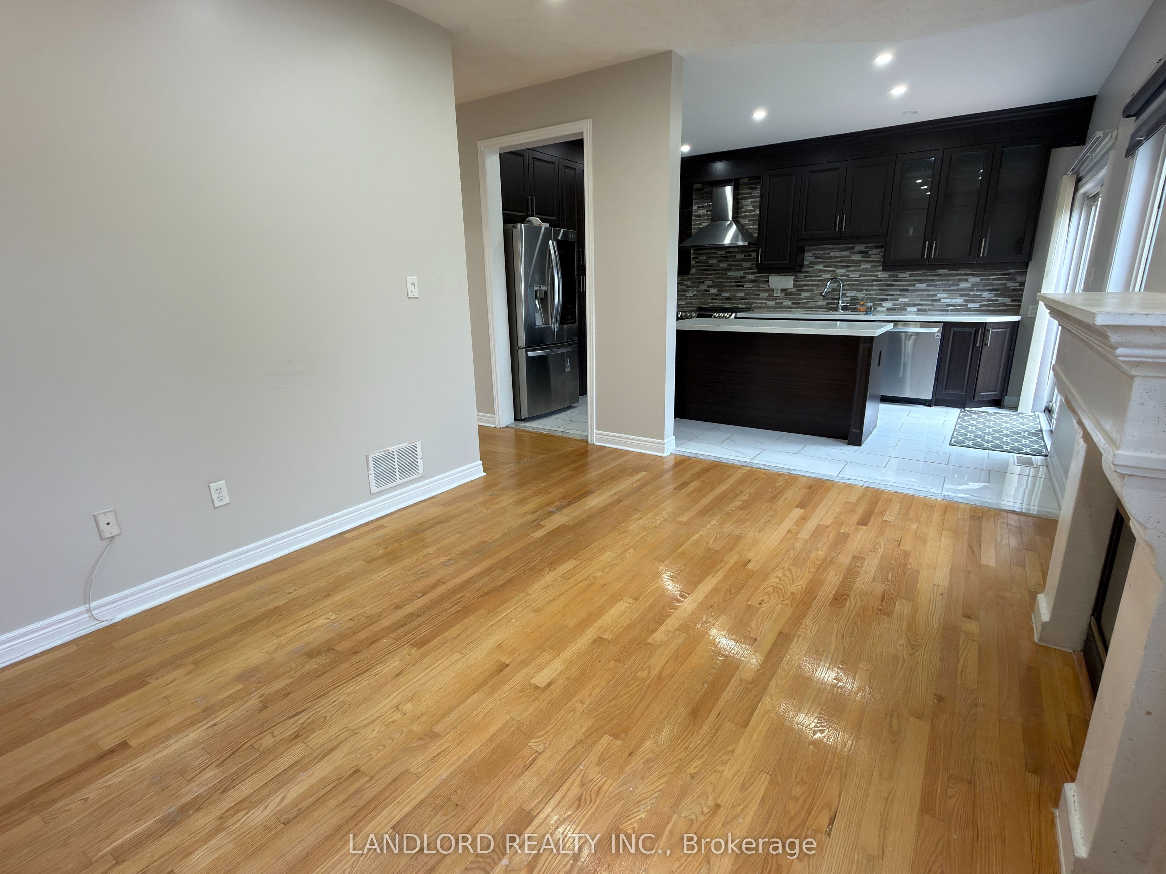 12 Cricket Mews, Toronto, ON M1X 2E3