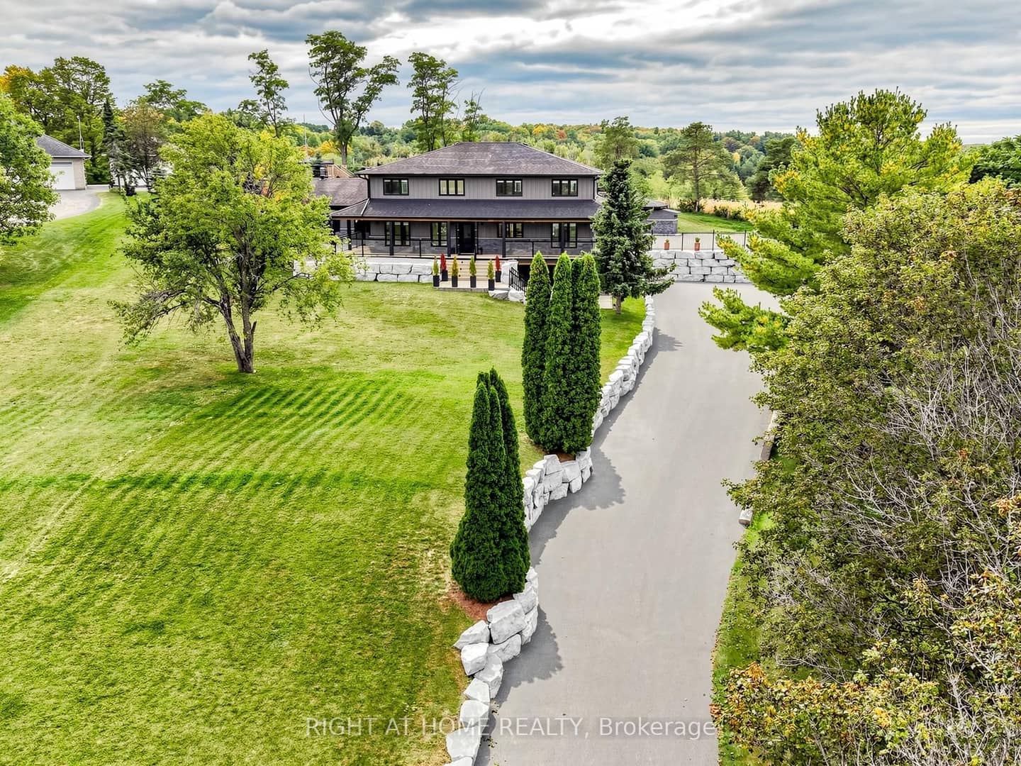 37 Mill Run Gate, Uxbridge, ON L9P 1R1