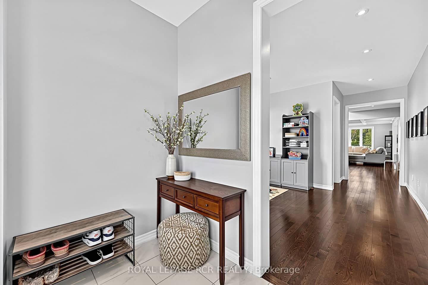52 Hackett Street, East Gwillimbury, ON L9N 0P8