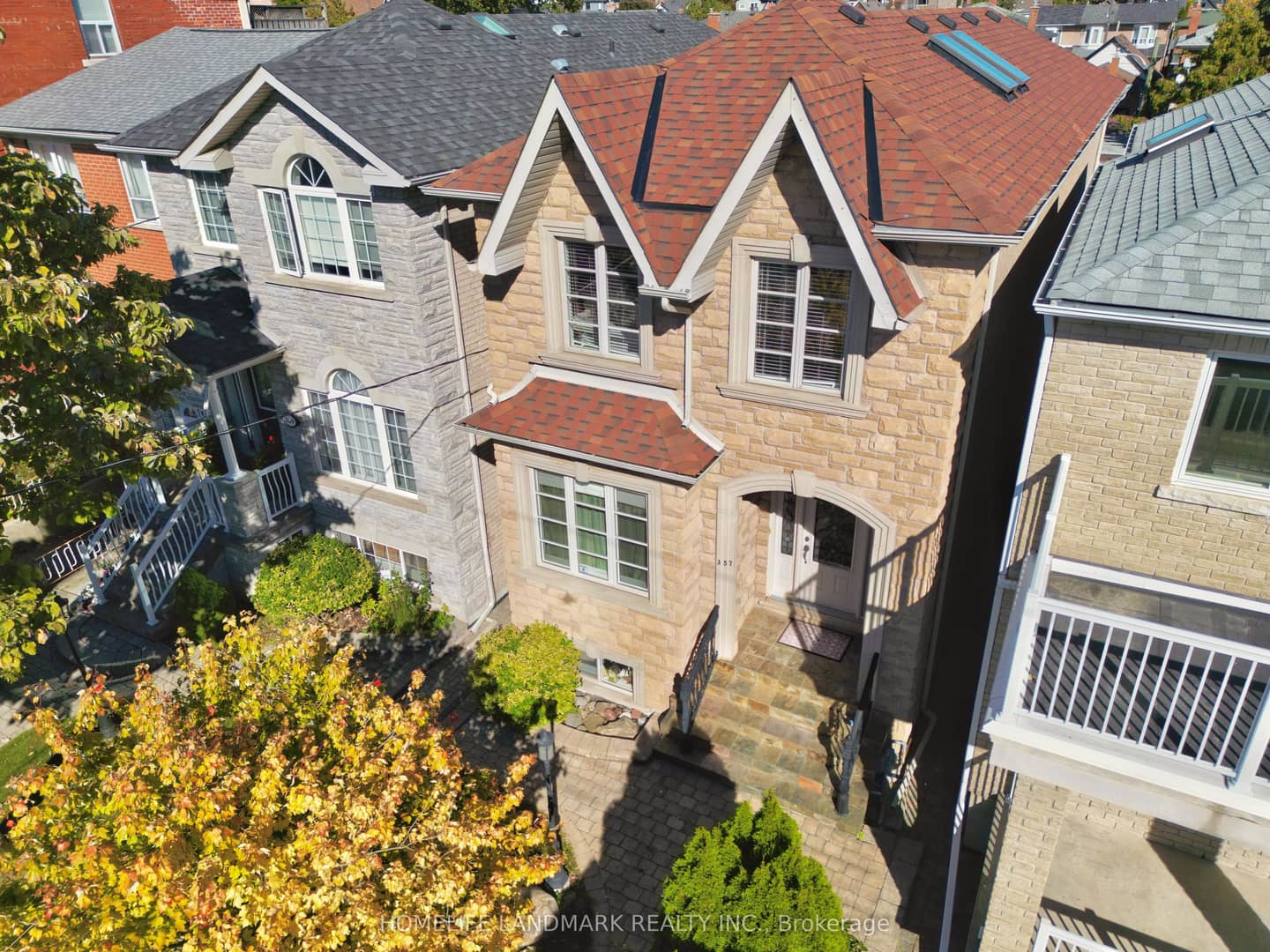 357 Bartlett Avenue N, Toronto, ON M6H 3G8