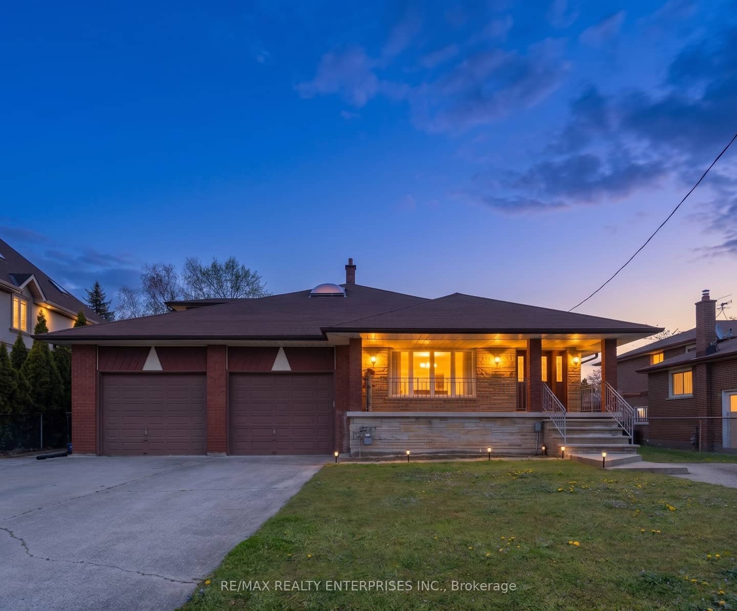 1351 Haig Boulevard, Mississauga, ON L5E 2M8