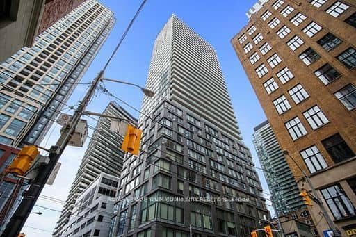 101 PETER Street 602, Toronto, ON M5V 0G6