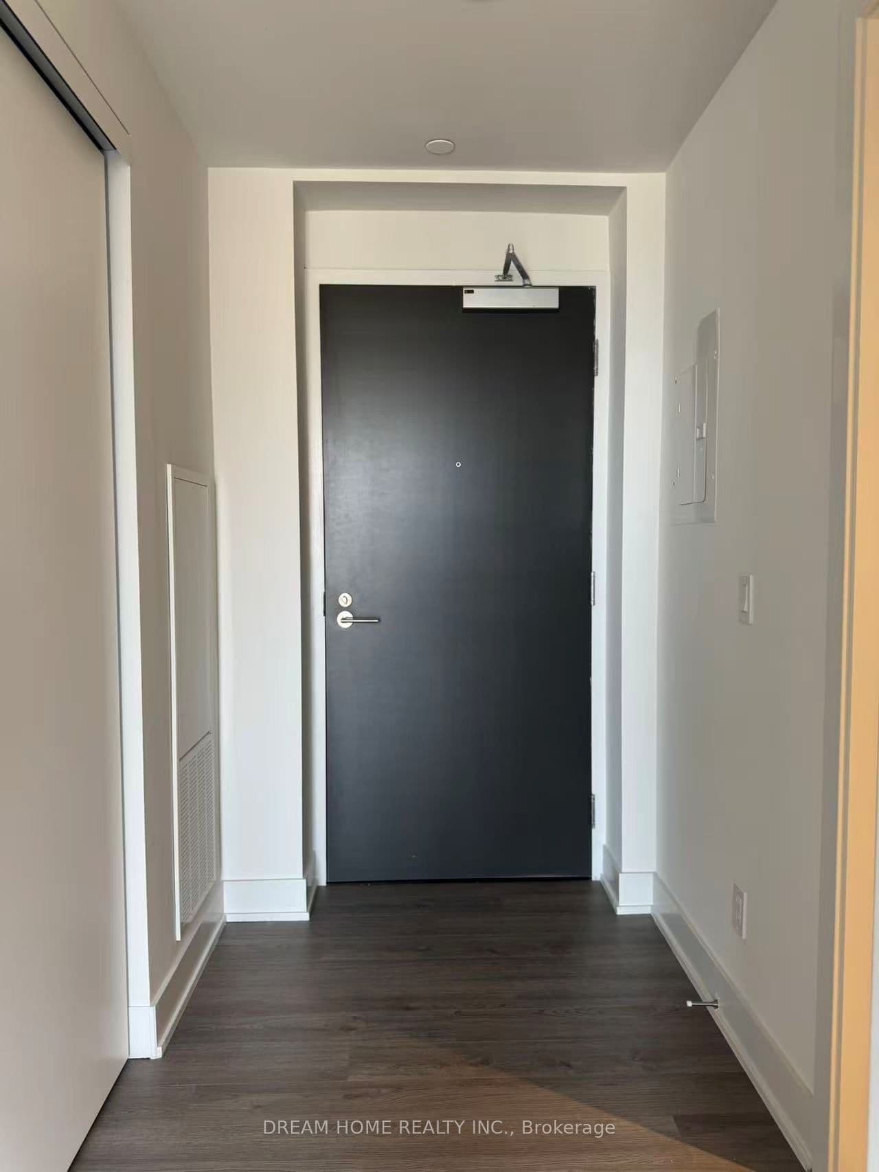 8 Cumberland Street 2002, Toronto, ON M4W 0B6