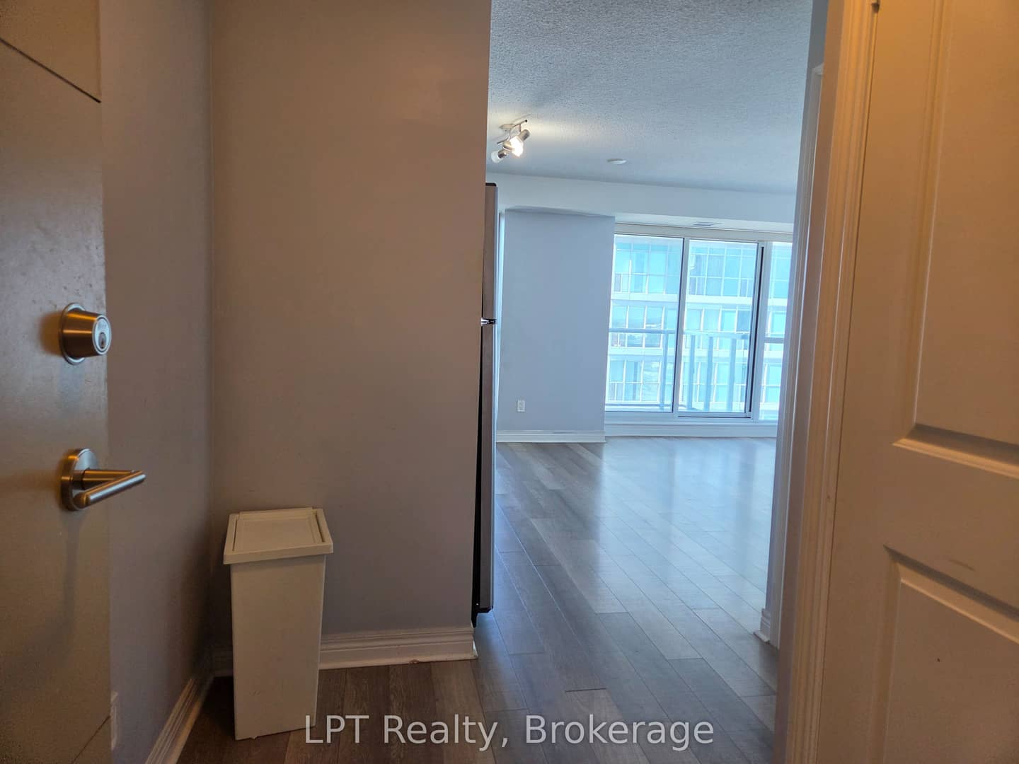 50 Town Centre Court 1504, Toronto, ON M1P 0A9