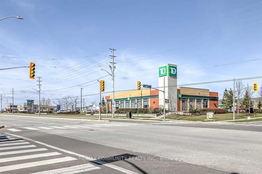 1105 Leger Way 405, Milton, ON L9E 1K7