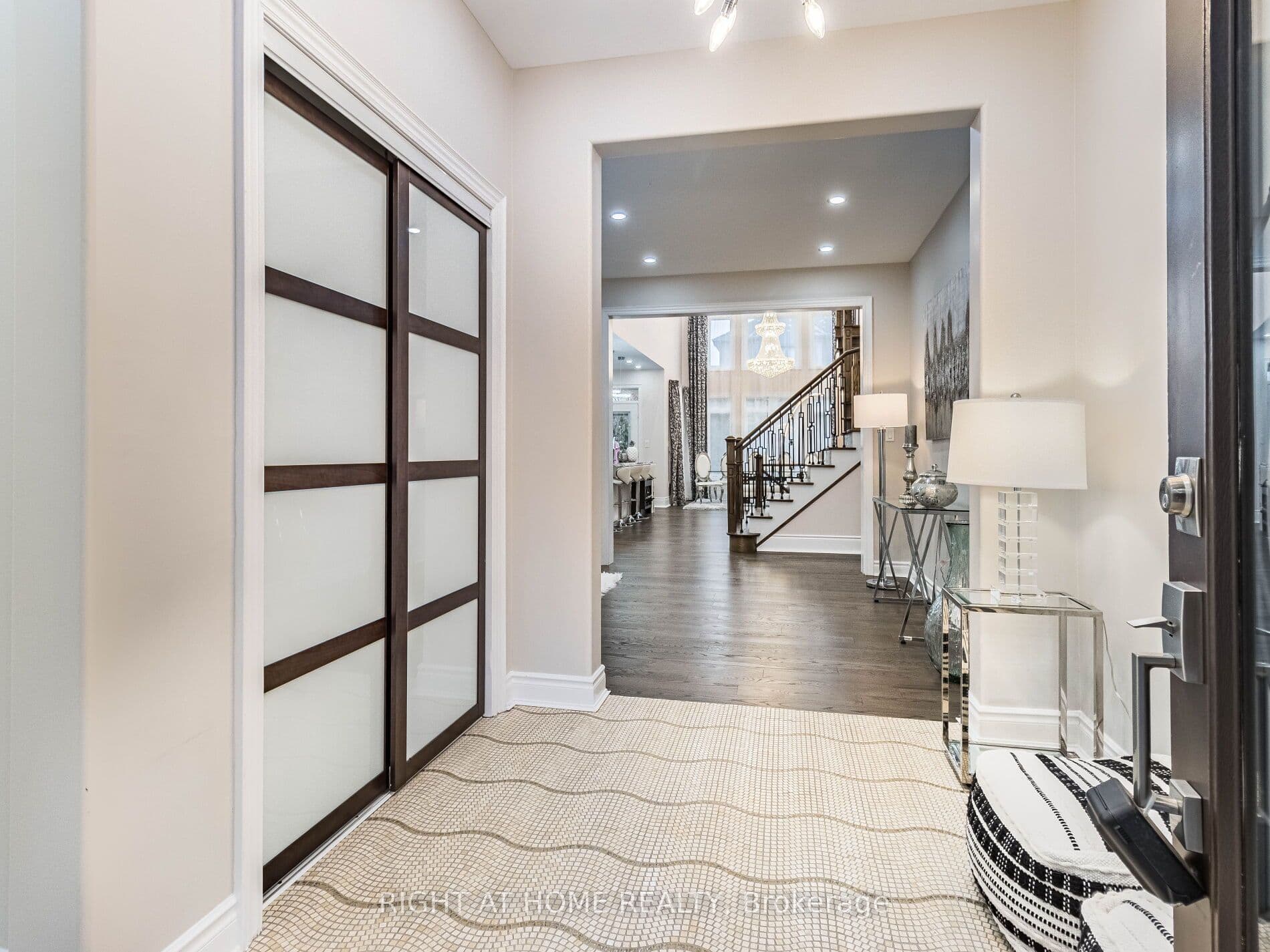 3176 Stocksbridge Avenue, Oakville, ON L6M 0A7