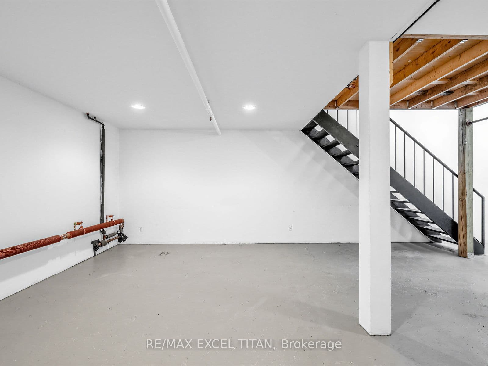 221 Sterling Road E 202, Toronto, ON M6P 3L4