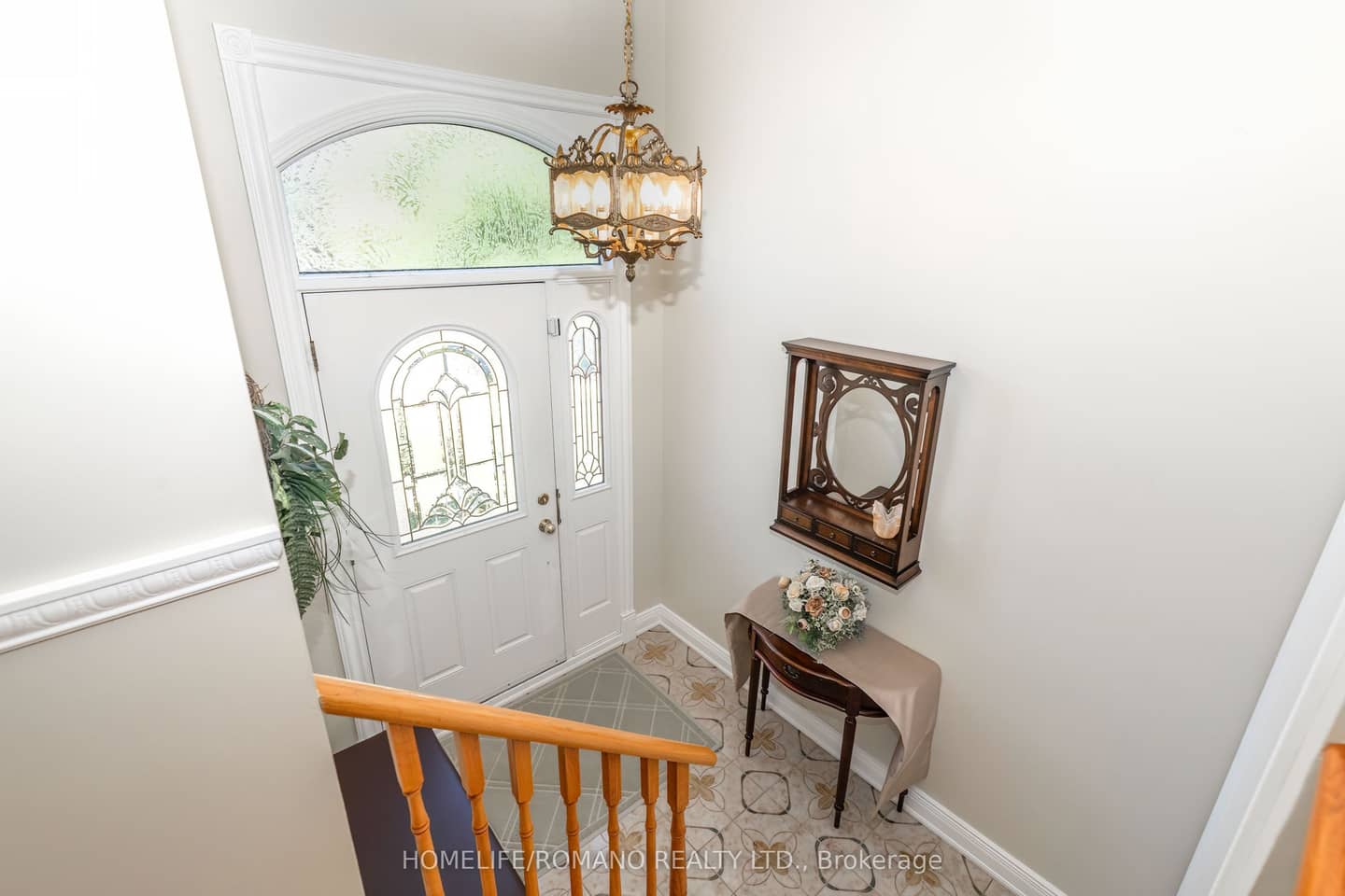 915 Lovingston Crescent, Mississauga, ON L4W 3S6