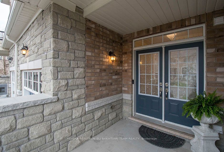 96 Port Arthur Crescent, Richmond Hill, ON L4E 0Z9