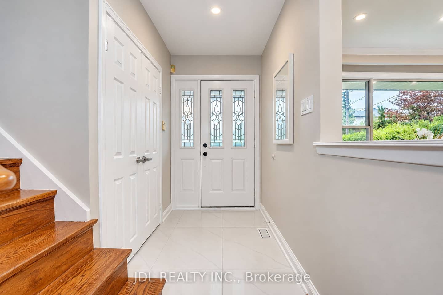 19 Sweeney Drive, Toronto, ON M4A 1T1