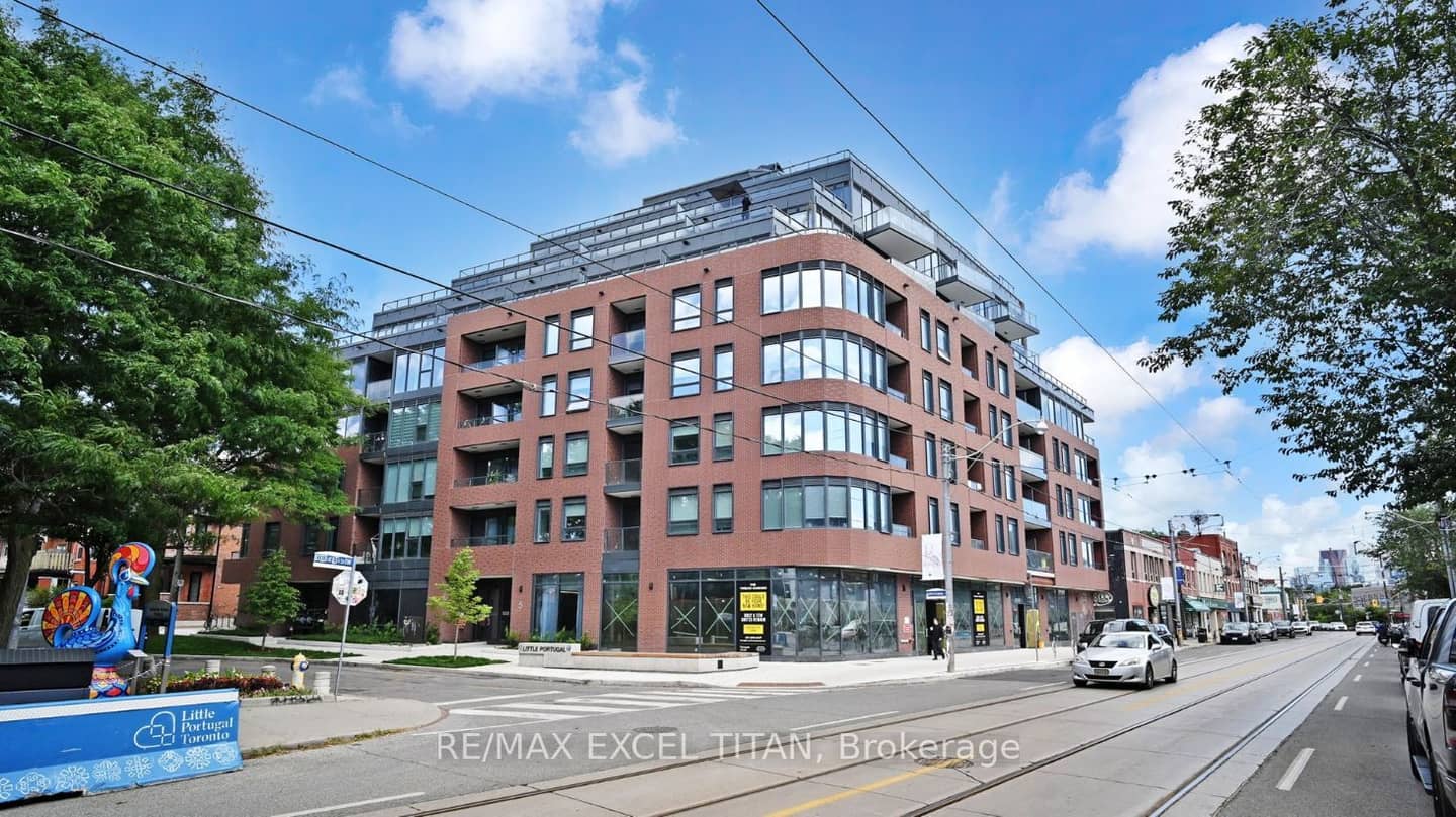 5 Lakeview Avenue 416, Toronto, ON M6J 0H3
