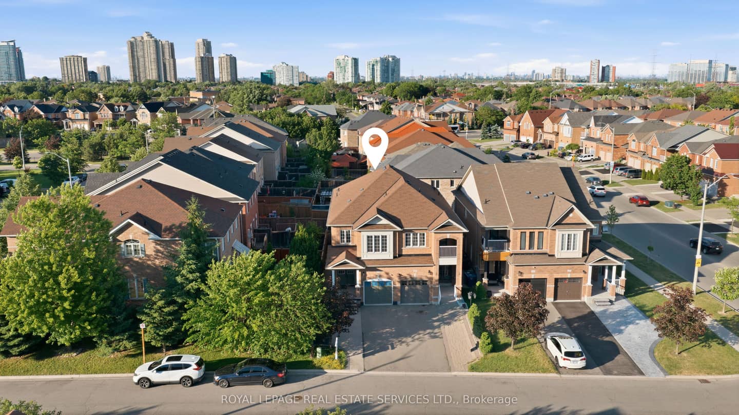 4309 Trail Blazer Way, Mississauga, ON L5R 0A9