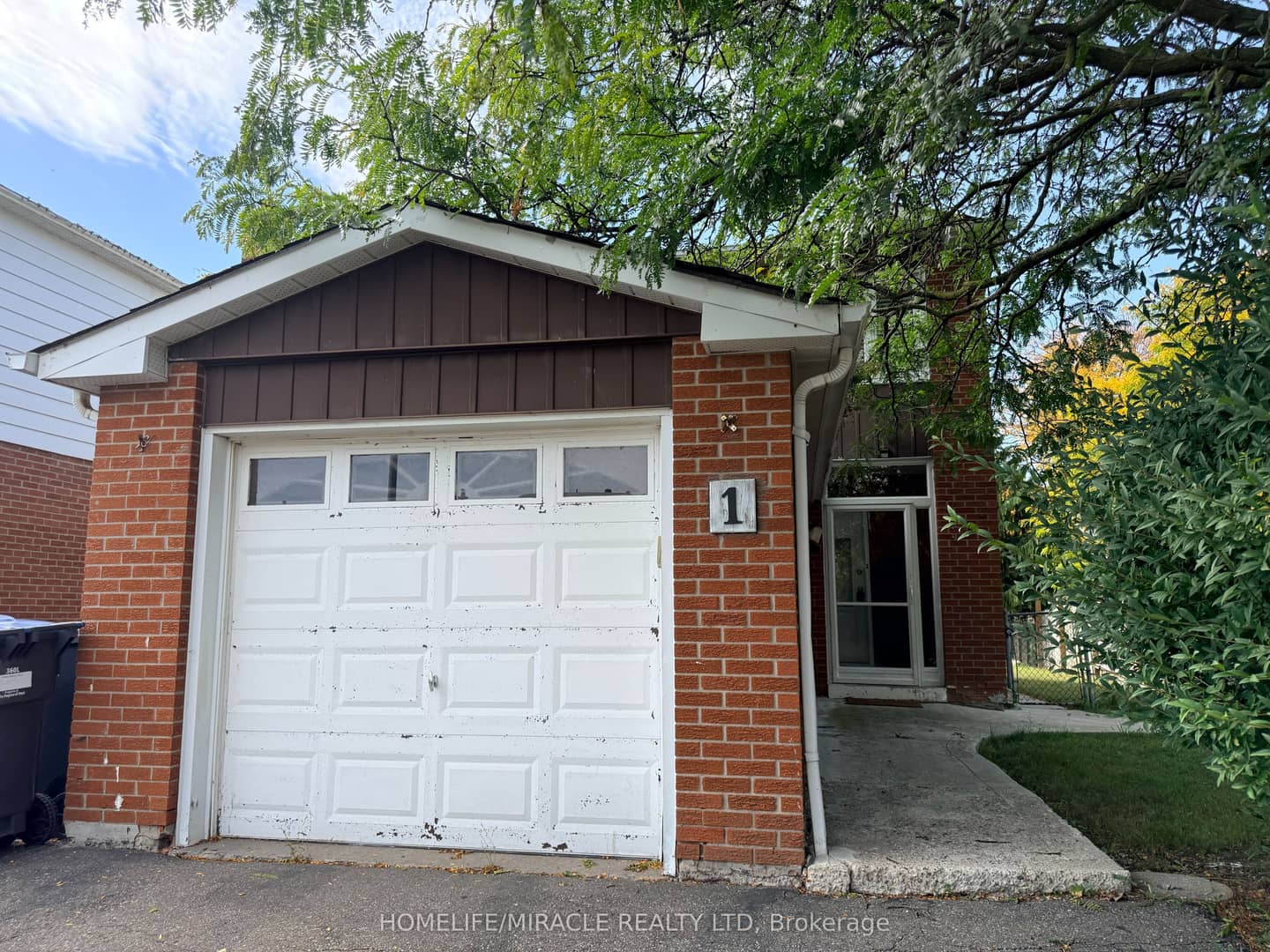 1 Hudson Drive, Brampton, ON L6Y 2N6