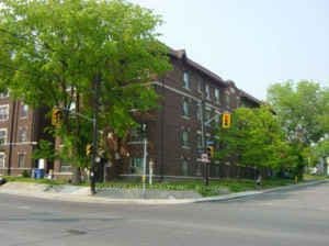 229 Vaughan Road 22, Toronto, ON M6C 2S5
