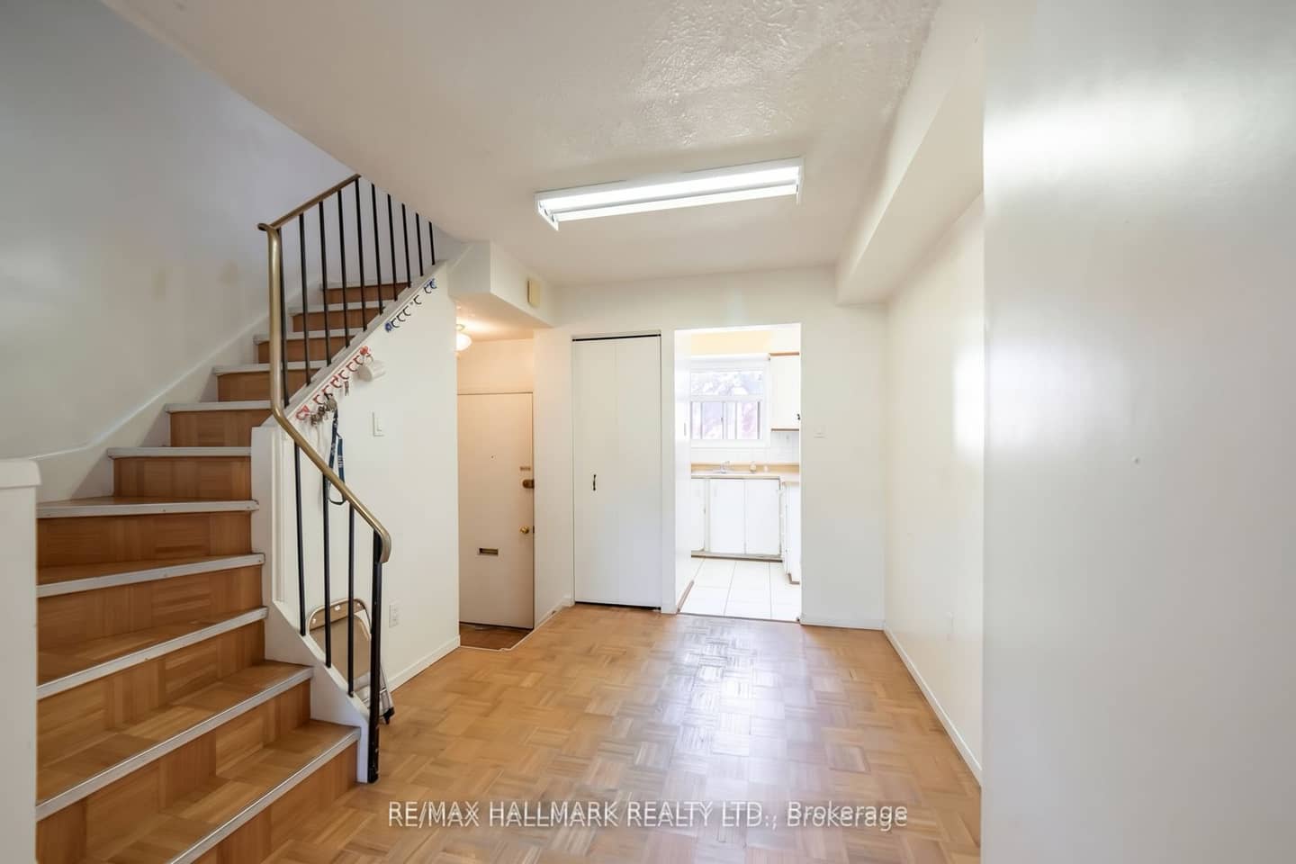 275 Broadview Avenue 125, Toronto, ON M4M 3H5