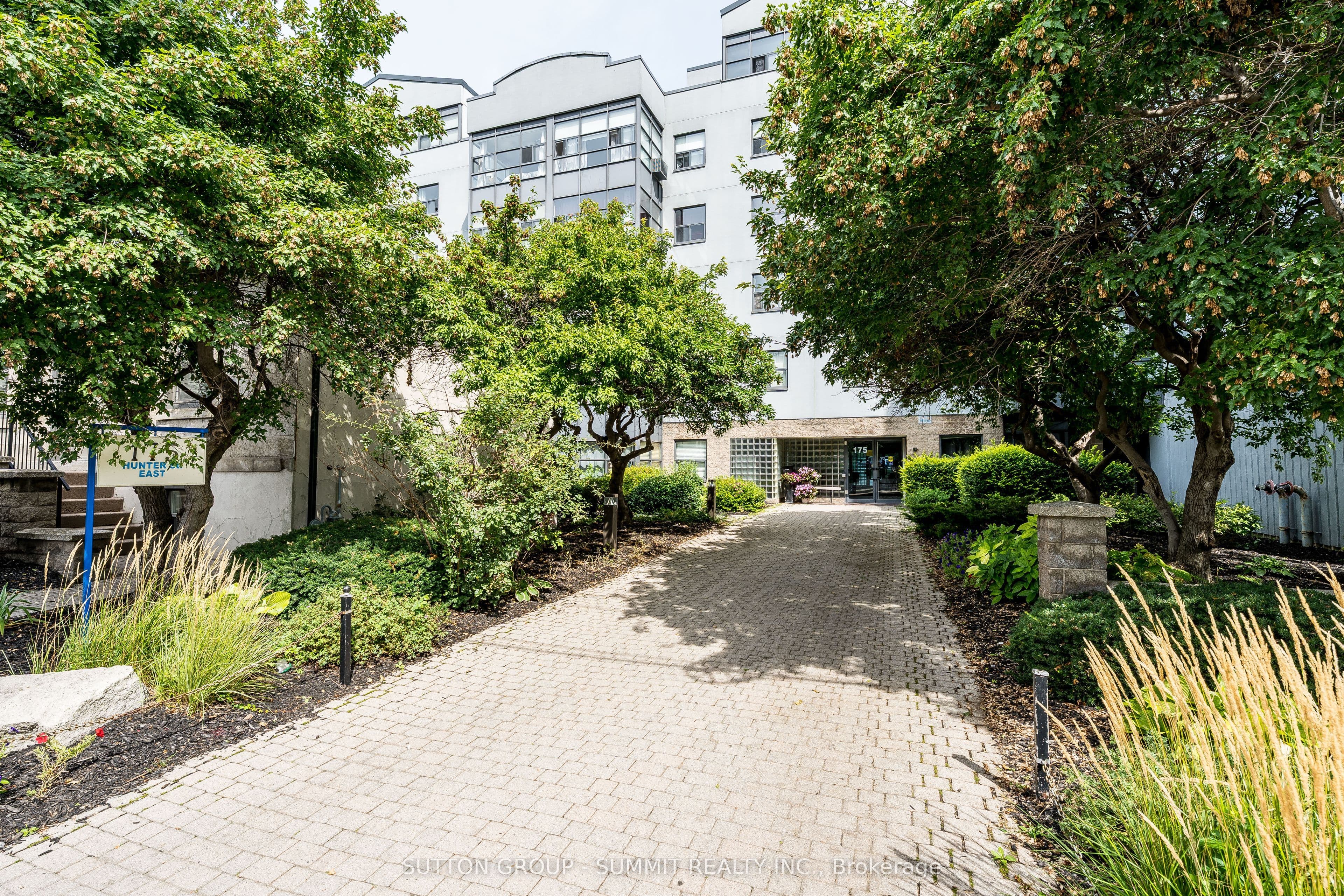 175 Hunter Street E 514, Hamilton, ON L8N 4E7