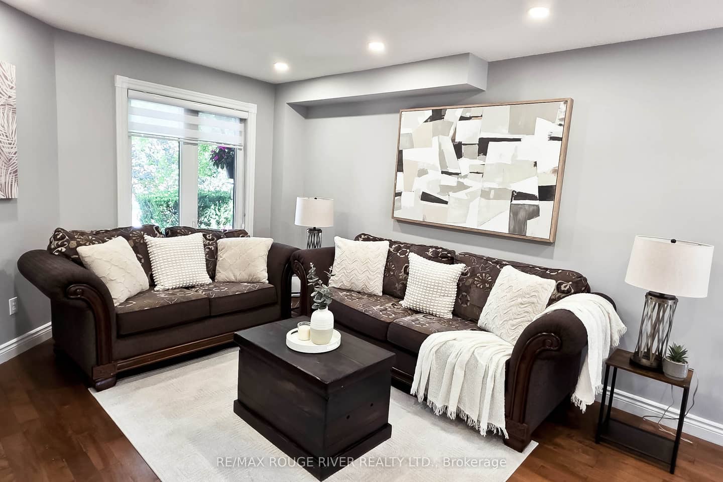 6 Knotty Pine Drive, Whitby, ON L1R 2J6