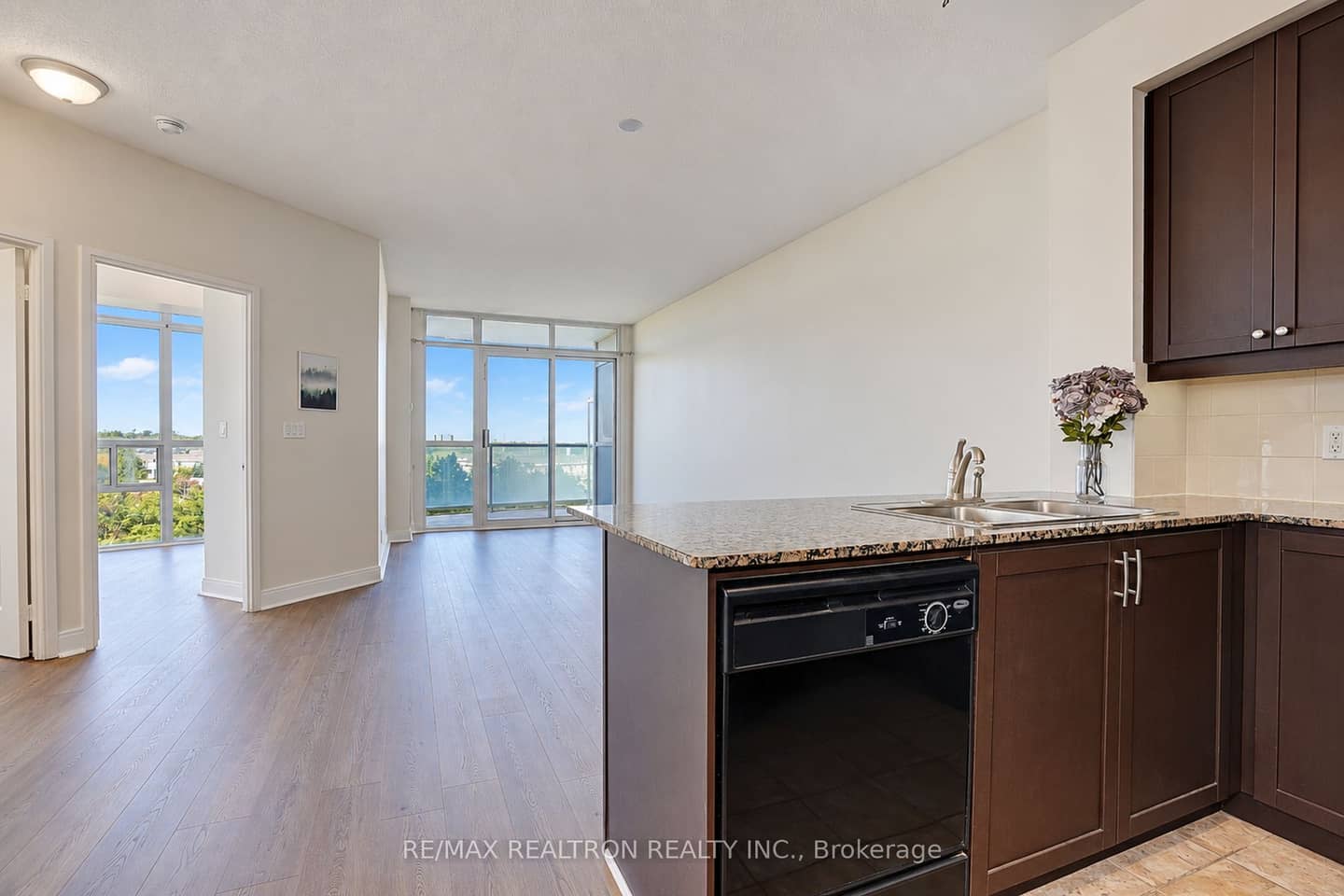 90 Absolute Avenue 710, Mississauga, ON L4Z 0A3